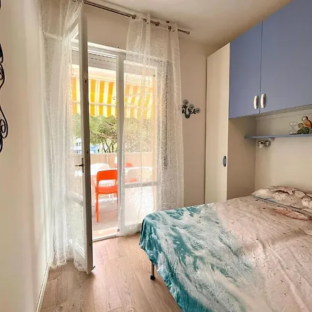 Grazioso Con Piscina E Terrazza